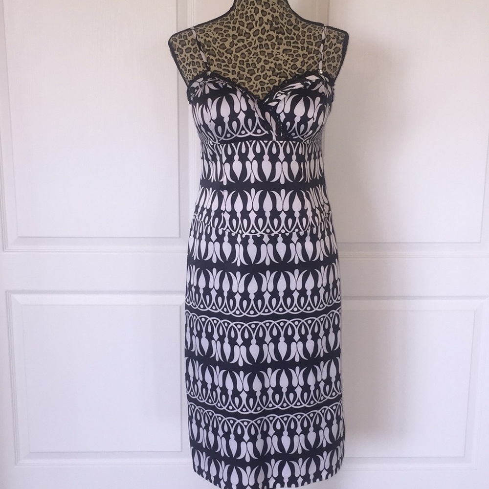 Nicole- by Nicole Miller lace detailed dress